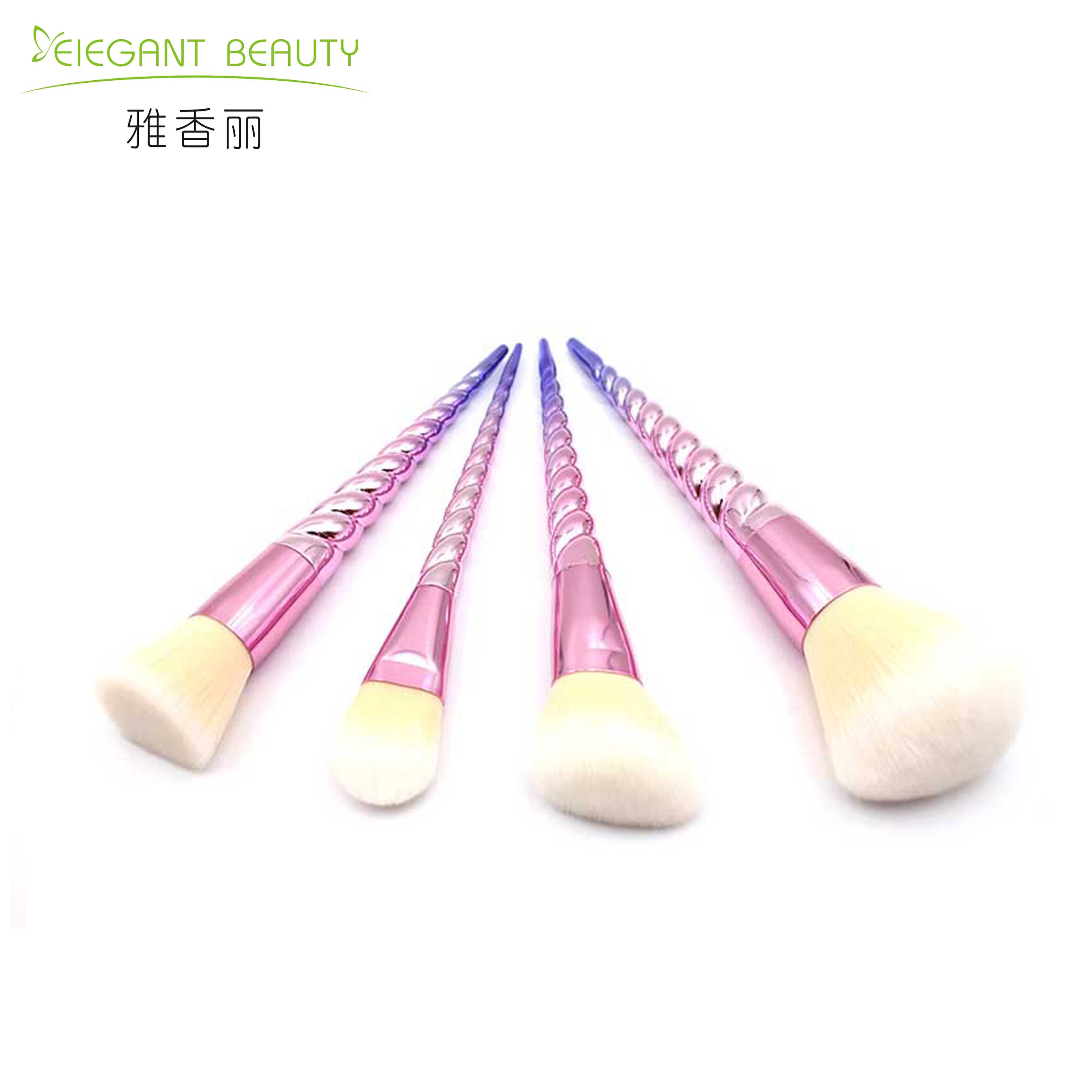 專業(yè)化妝刷與普通化妝刷的區(qū)別：你真的了解嗎？